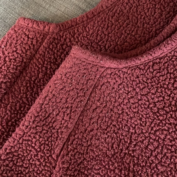 Oiselle AT fleece vest (L) - Picture 7 of 8